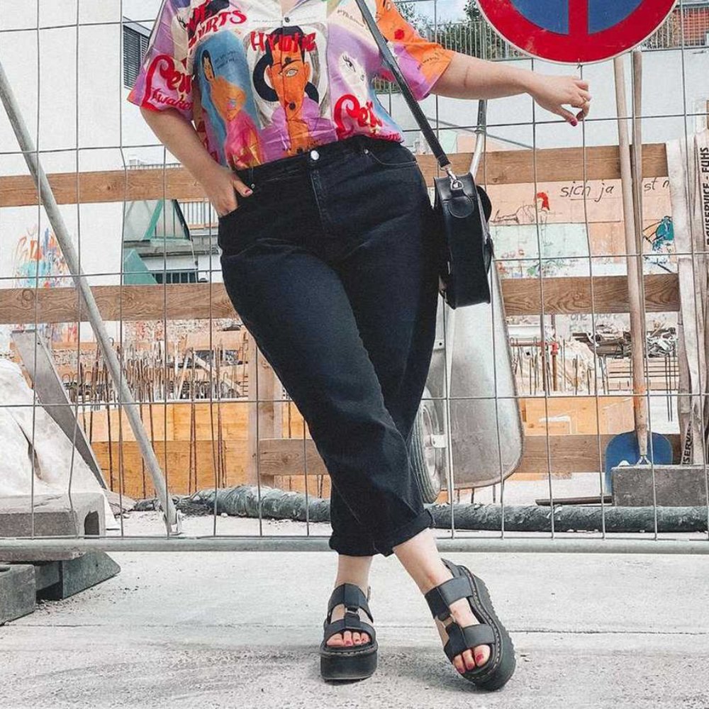 Dr. Martens Francis Black Leather Strap Platform Sandal - Picture 2 of 12